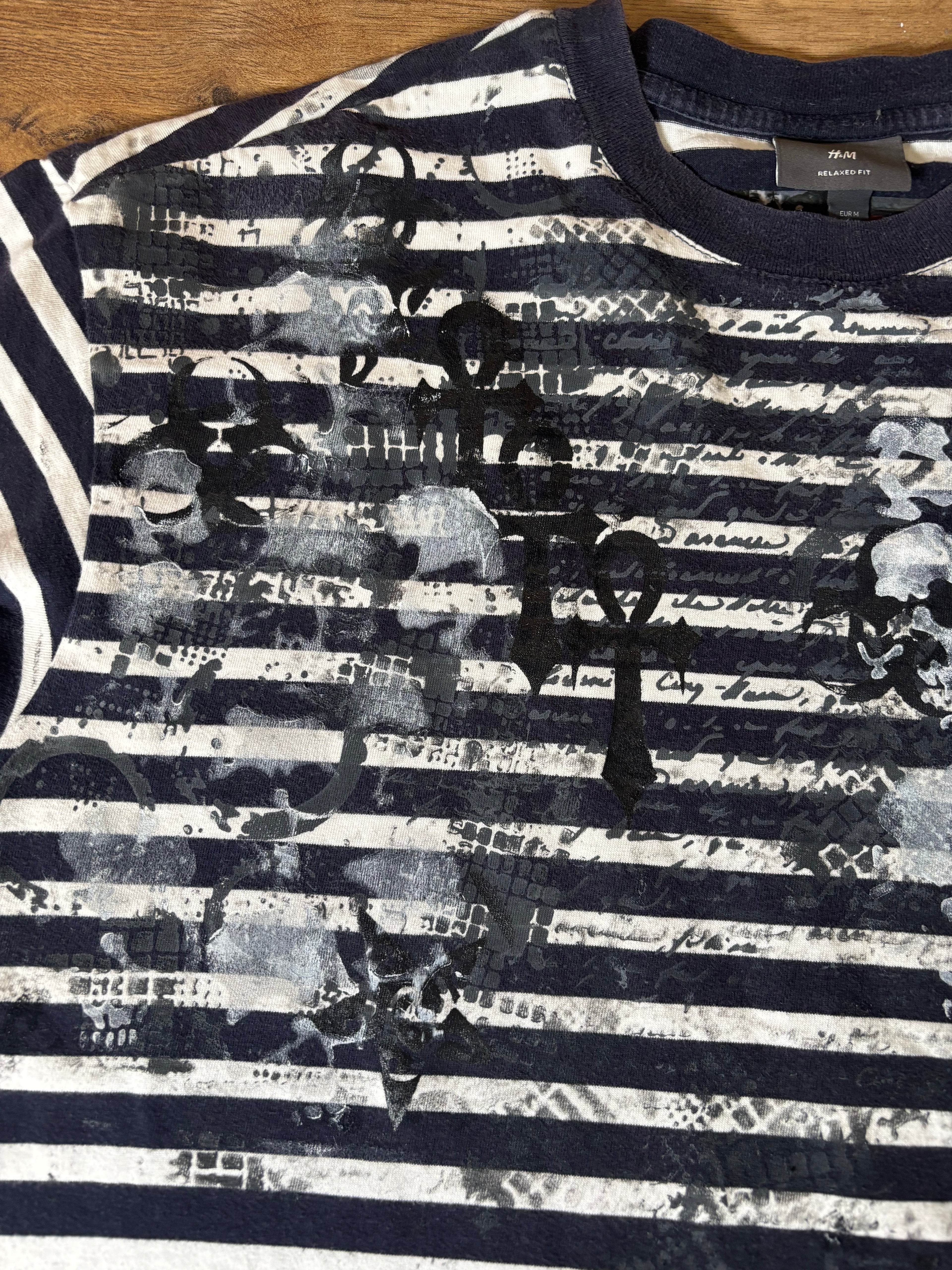 Skater style navy and white striped skull print tshirt