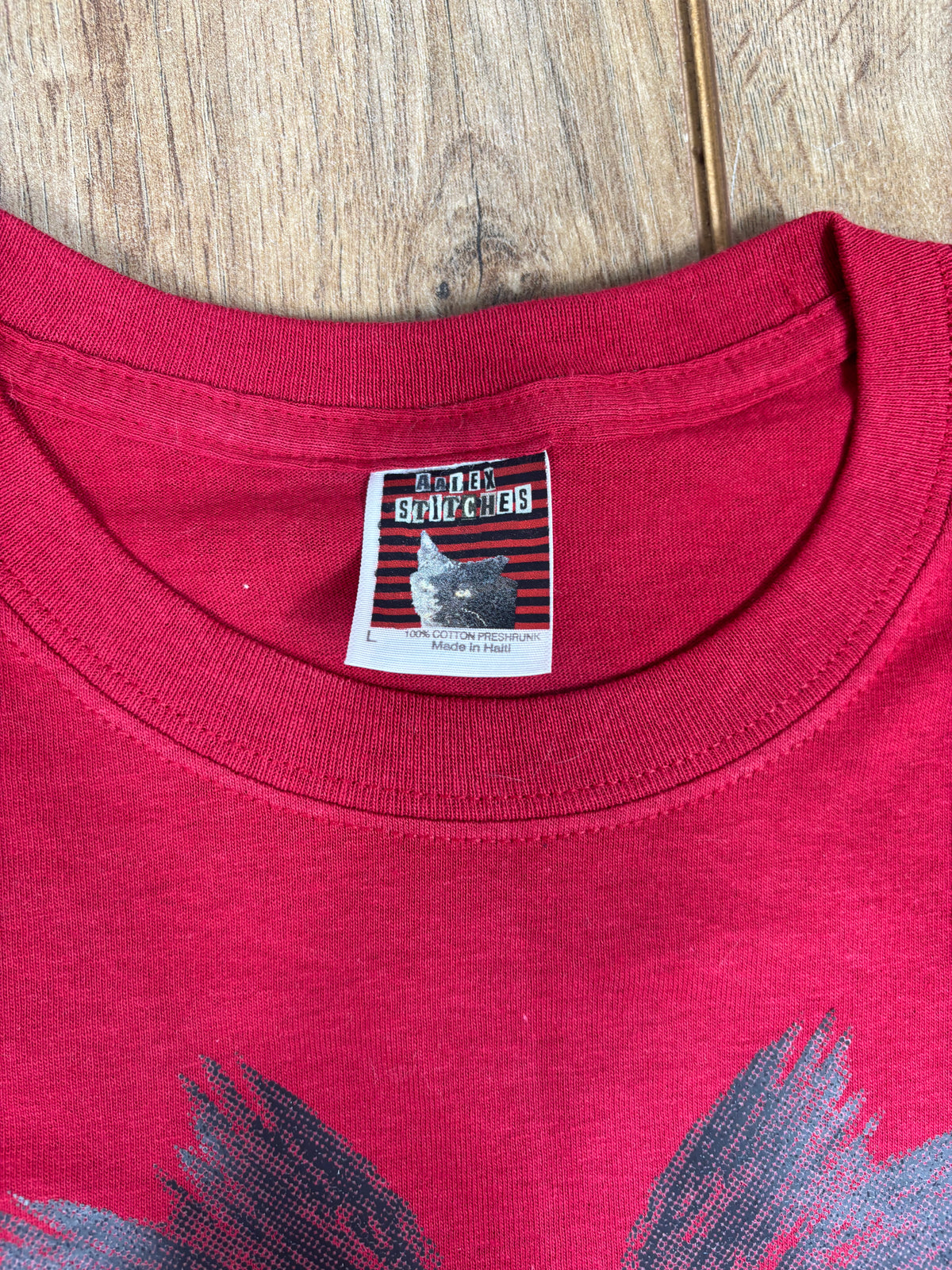 Red angel seraphim print tshirt