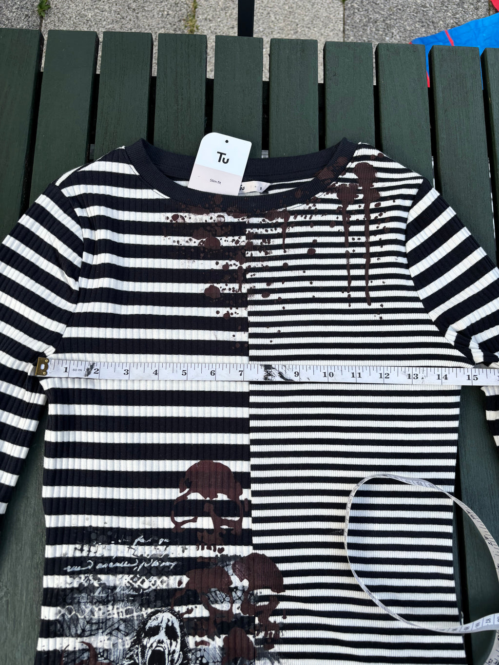 Striped long sleeved flair wrist striped tshirt