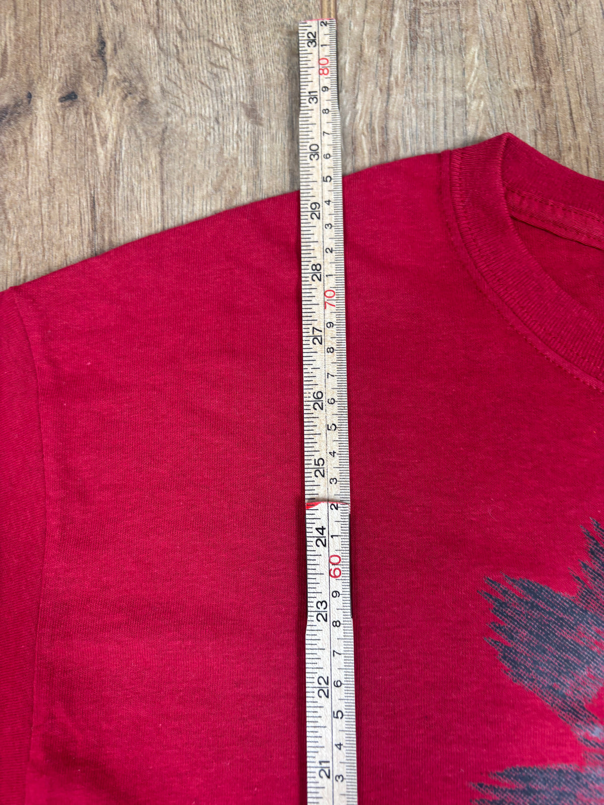 Red angel seraphim print tshirt