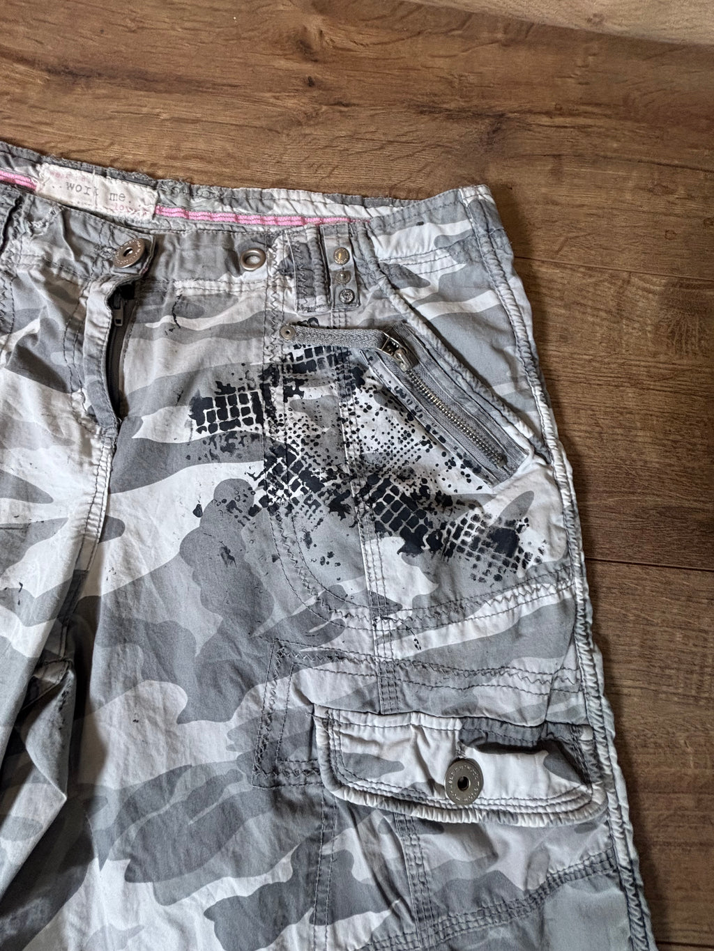 Ladys camo alternative patch horror shorts