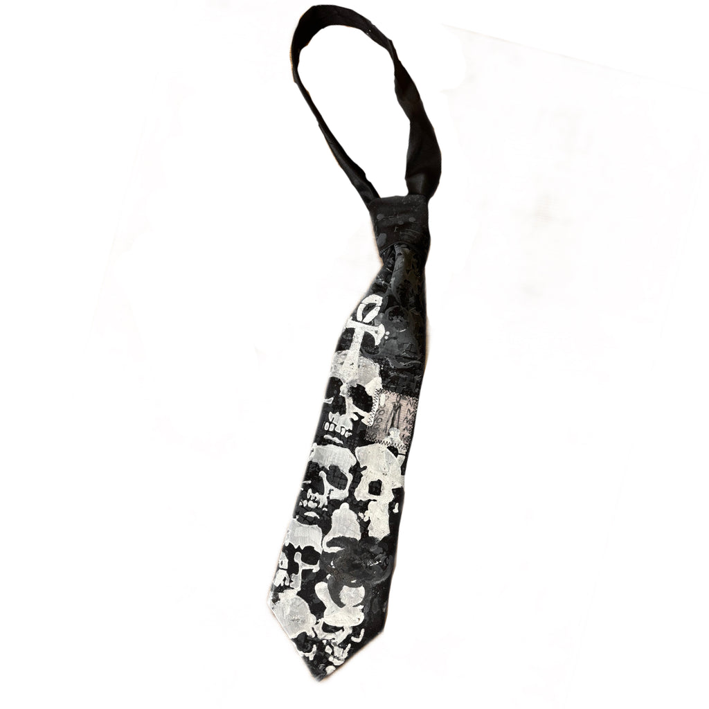 Alternative skull tie