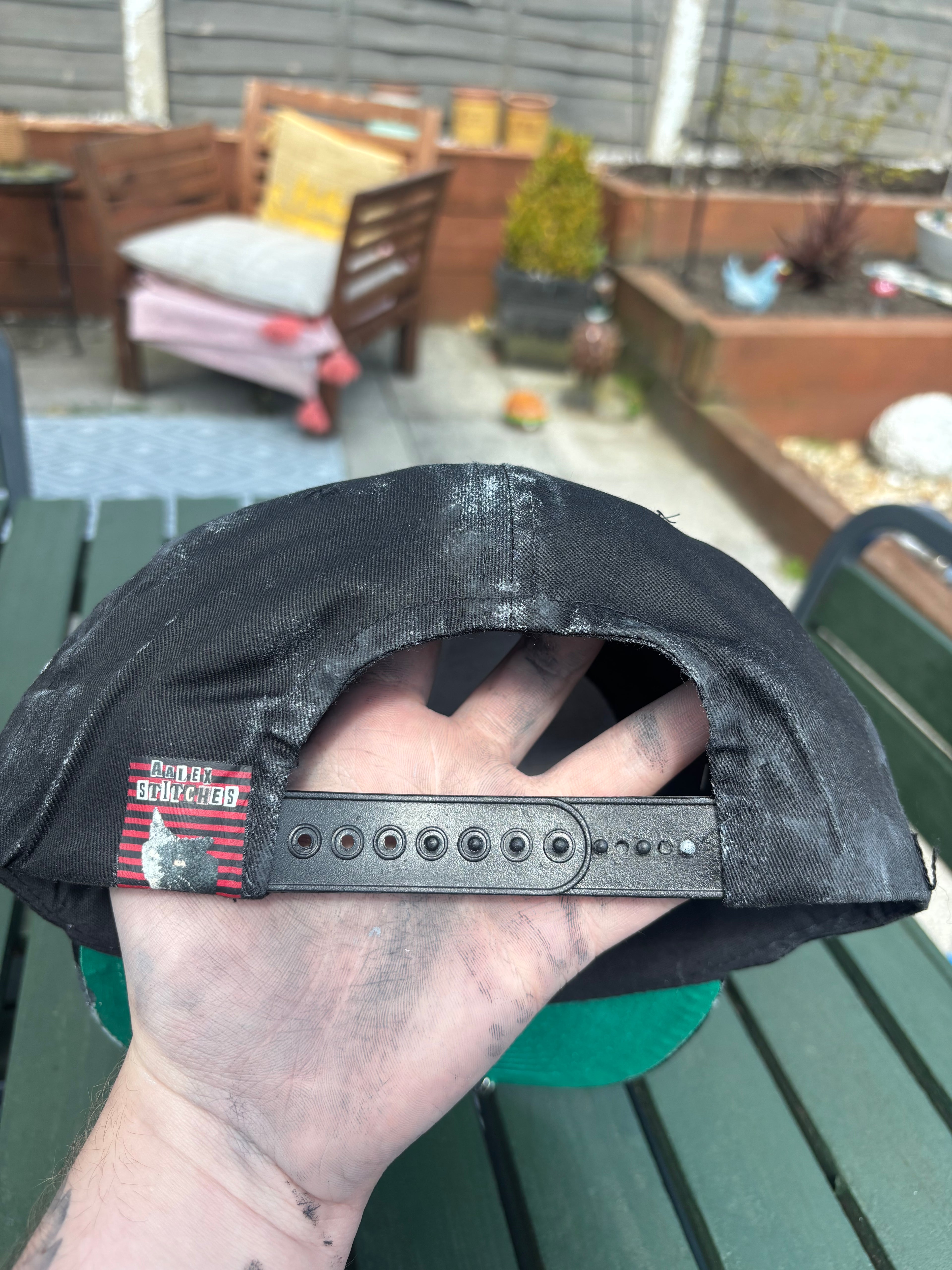 Creepypasta jeffthekiller and Russian sleep experiment hat