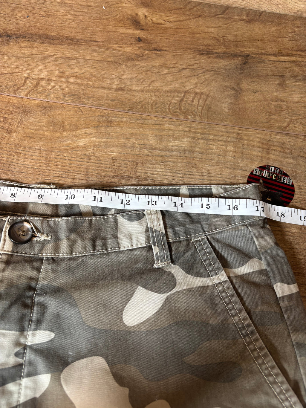 Men’s alternative print shorts